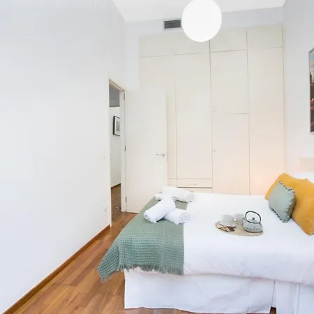 Stay U-Nique Apartments Balmes Barcelona Buitenkant foto